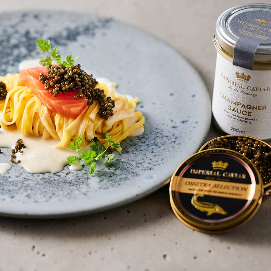 Fin pasta med Ossetra kaviar, imperialistisk laxfilé och Rittmeyers  champagnesås - Imperial Caviar GmbH